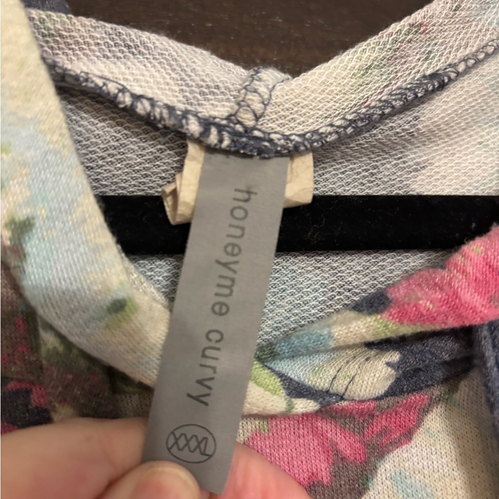 Honeyme Floral Hoodie with Pink and Blue Hues - Picture 2 of 3